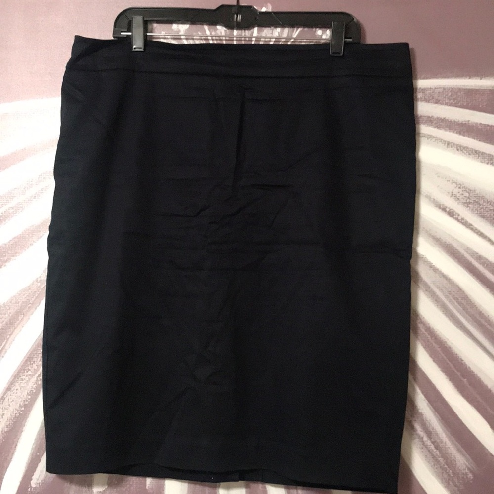 Navy blue pencil skirt